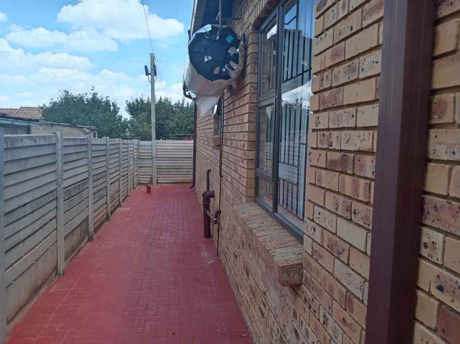2 Bedroom Property for Sale in Jouberton North West